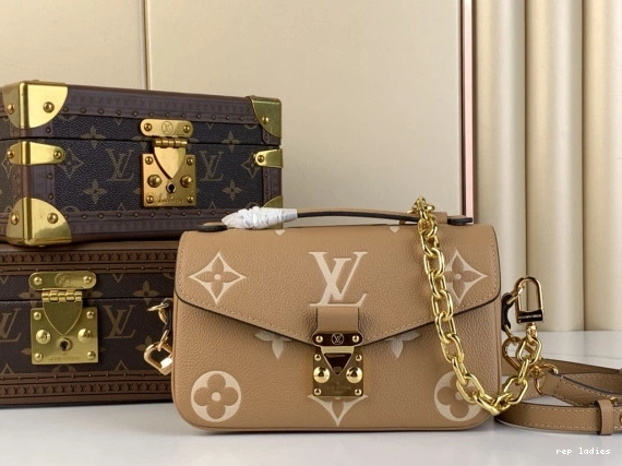 Cheap METIS VUITTON POCHETTE WEST LOUIS EAST 0812